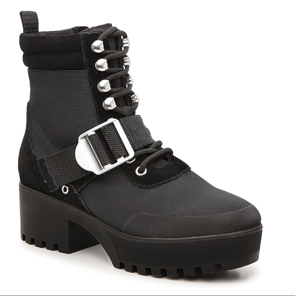 Combat boots